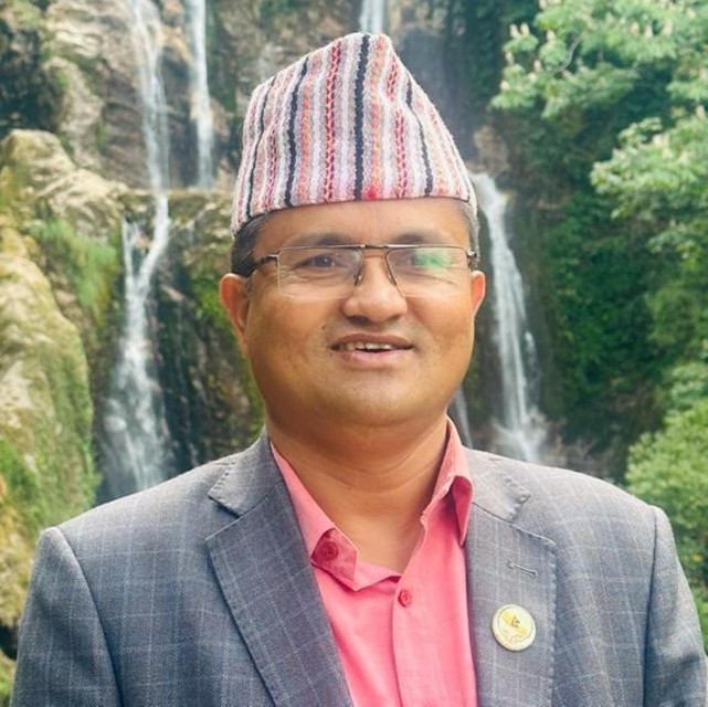 सरकारले जथाभावी गरेमा सांसदहरु रमिते बन्न मिल्दैन : सांसद सूर्य थापा